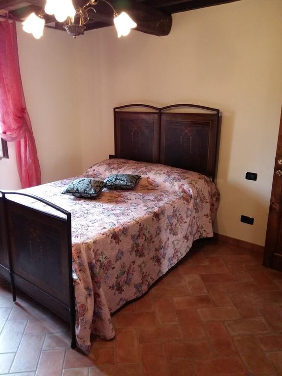 Agriturismo Il Melo Valfabbrica Экстерьер фото